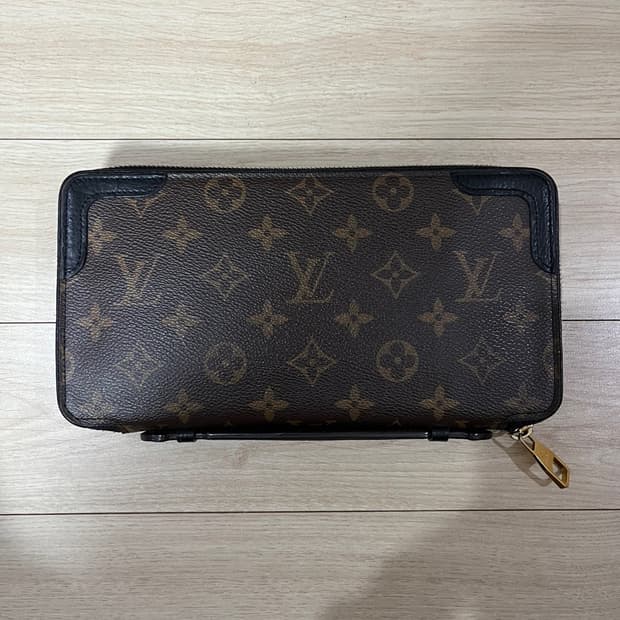 루이비통 데일리 오거나이저 파우치