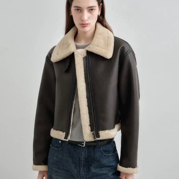 몽돌 무스탕 브라운