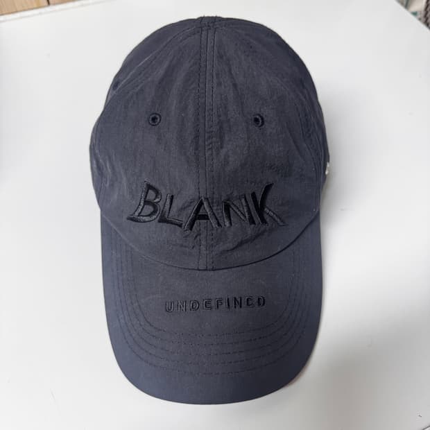 파 아카이브 블랭크 캡 블랙