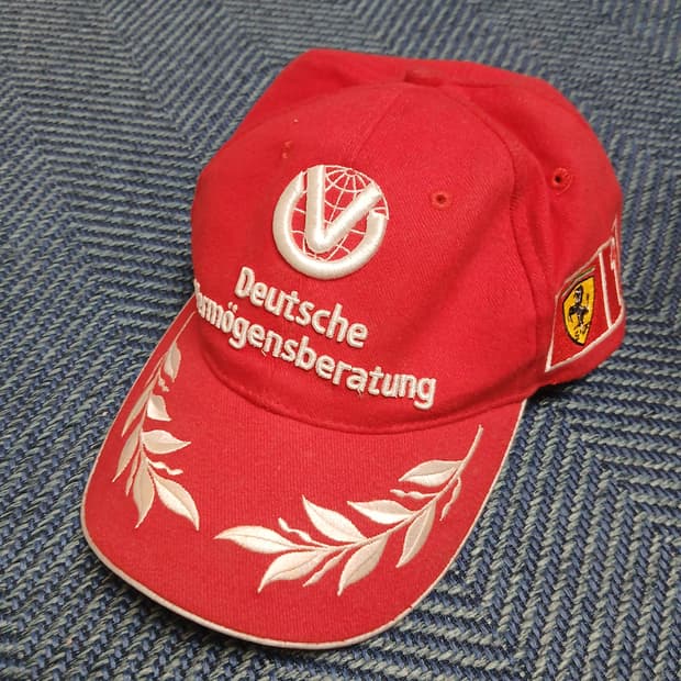 페라리 F1 슈마허 월드챔피언 2000 모자