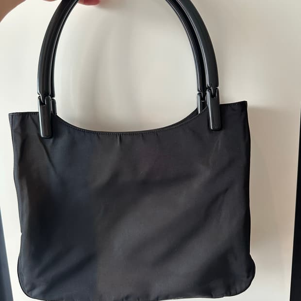 프라다 블랙 토트백