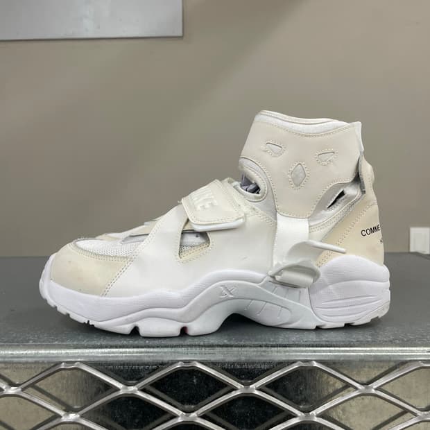 나이키 X 꼼데가르송 카니보어 화이트 260