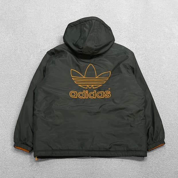 아디다스 올드스쿨 빅 트레포일 후드 점퍼 카키