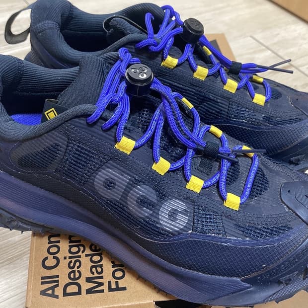 나이키 ACG 마운틴 플라이 2 로우 고어텍스 트레킹화 240mm