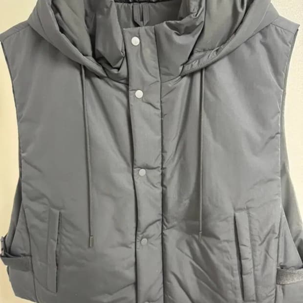 cos 패딩 베스트