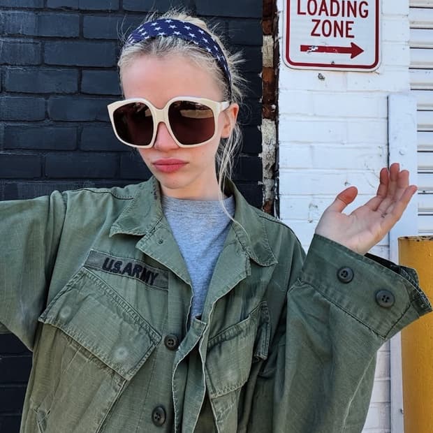 미우미우 신상 선글라스 (정가 70)