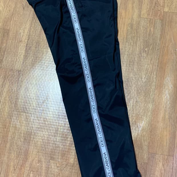 돌체앤가바나 비치웨어 로고 플레이 트랙팬츠(L-XL 사이즈)유니색스