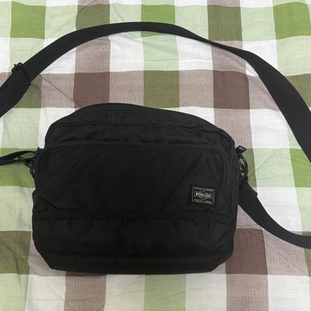 포터 숄더백