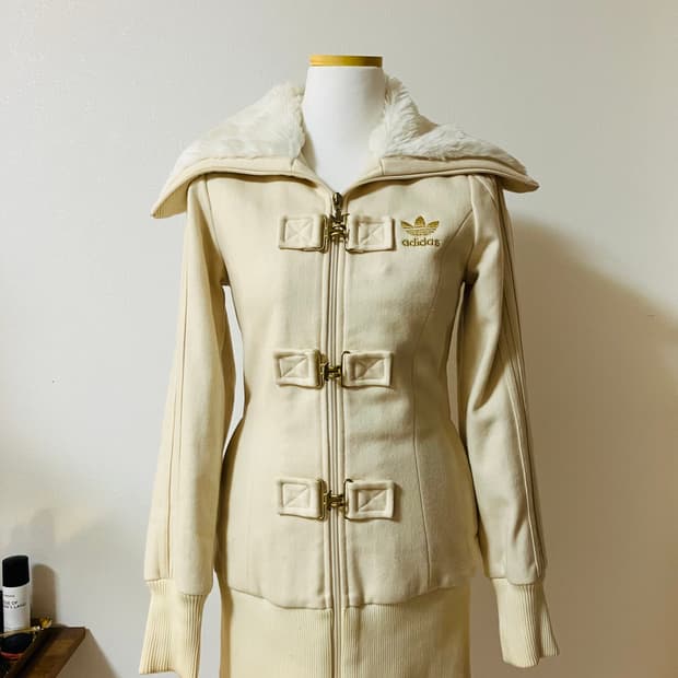 아디다스 오리지널 아이보리 퍼 후드 자켓 오네갸루 y2k 중티다스