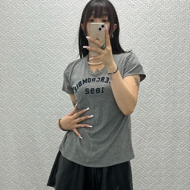 아베크롬비 빈티지 캐주얼 아치로고 슬림핏 반팔티 M C13665