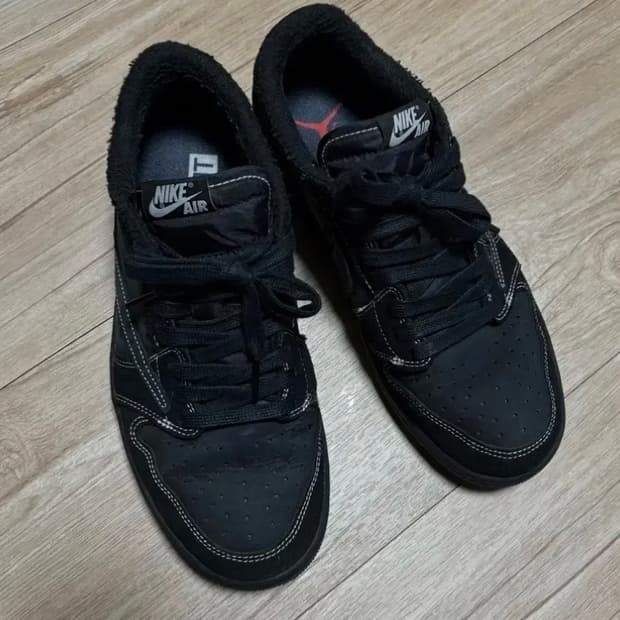 조던 1 x 트래비스 스캇 레트로 로우 OG SP 블랙 팬텀