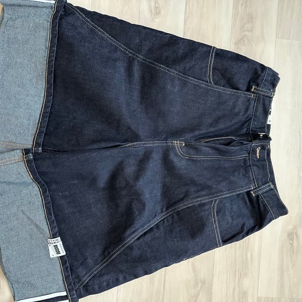 아더에러 버뮤다데님 팝니다