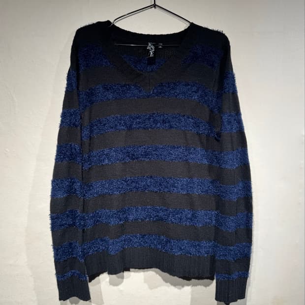 Black&Blue Stripe V-neck Knit 