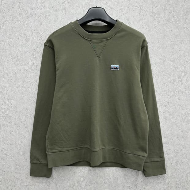 90 파타고니아 남자 레트로로고 맨투맨