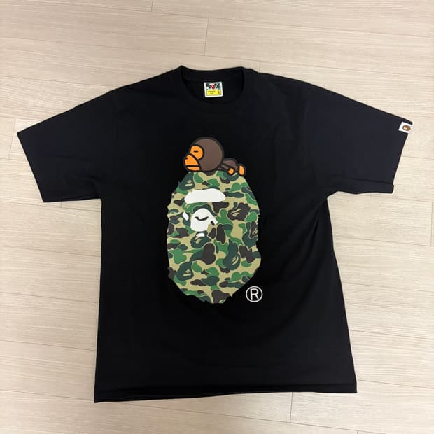 베이프 반팔티 (L)