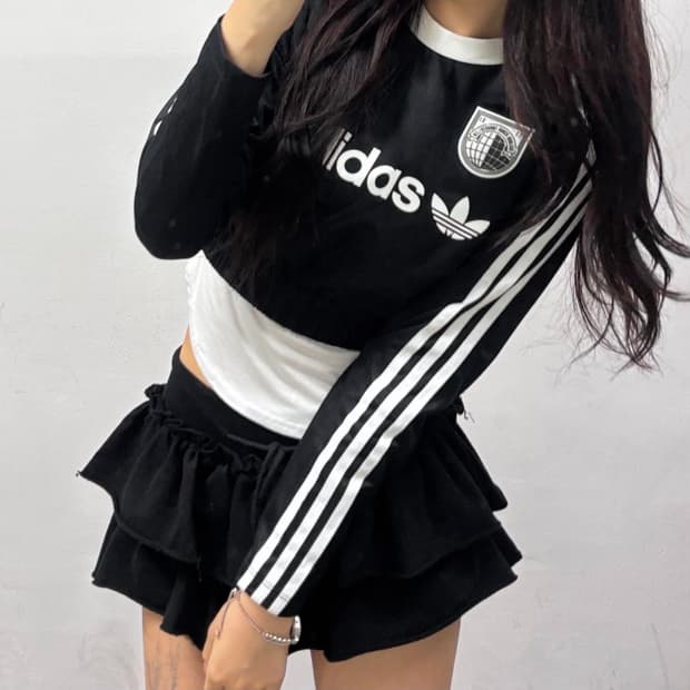 아디다스 신형 블록코어 크롭 새틴 져지 롱슬리브(S)