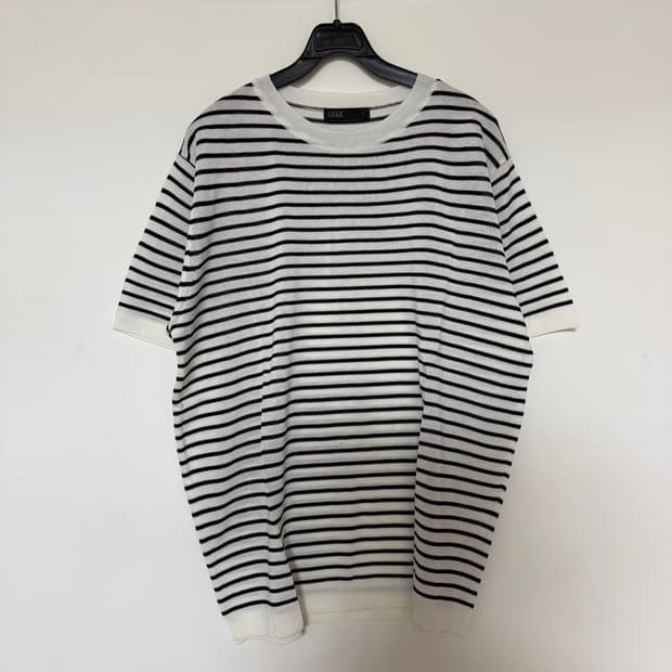 새상품 남자 반팔 스트라이프 니트 (L)