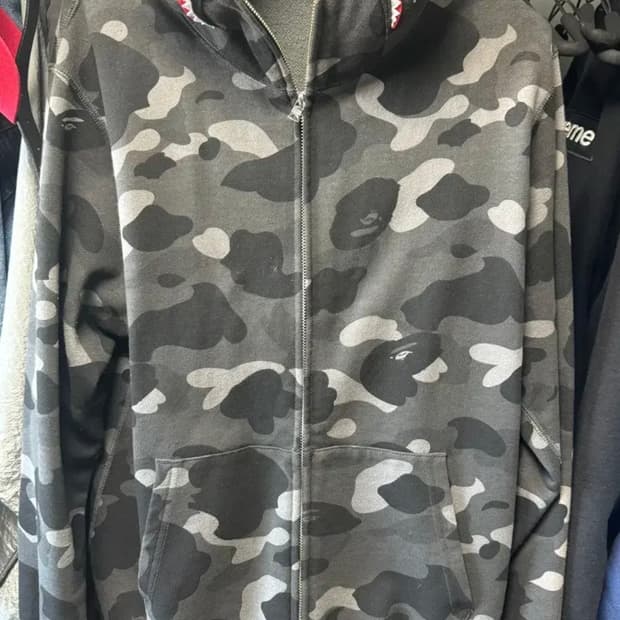 베이프 샤크후드집업 흑계L팝니다