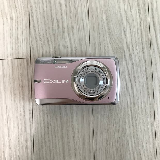 카시오 엑슬림 EX-Z550 핑크 디카 풀박스 이채영 카메라