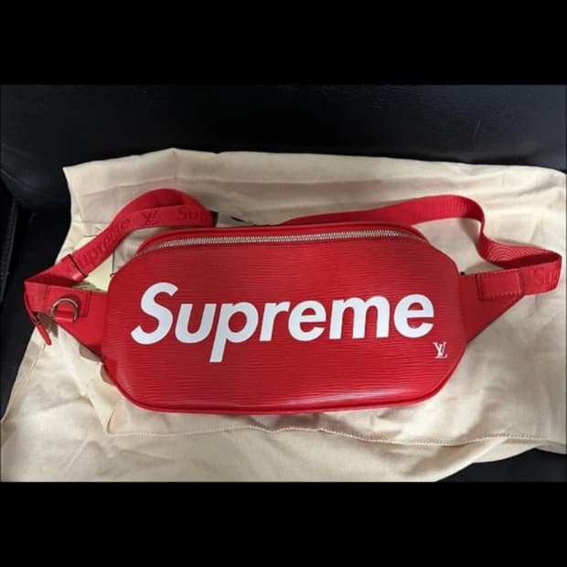 루이비통 슈프림 범백 레드