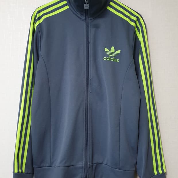 아디다스 삼선 트랙탑 집업 95사이즈