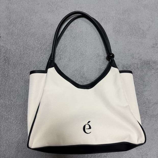 아카이브앱크 캔버스 트라이앵글 숄더백