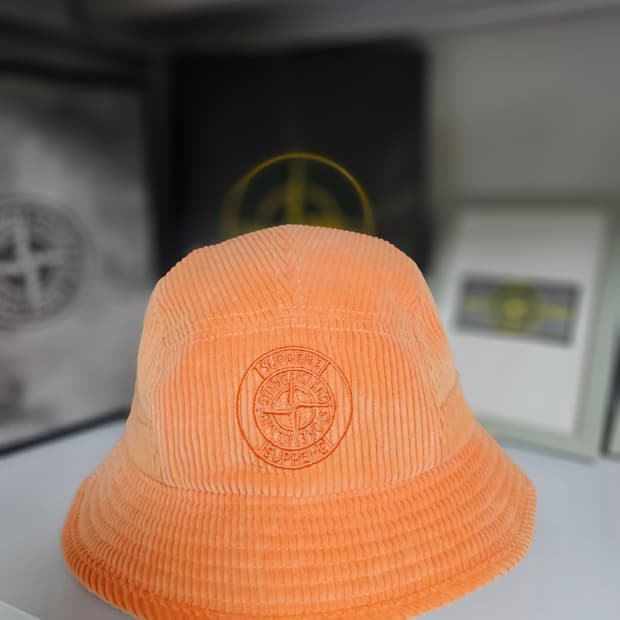 슈프림 x 스톤 아일랜드 코듀로이 크러셔 오렌지 - 20FW