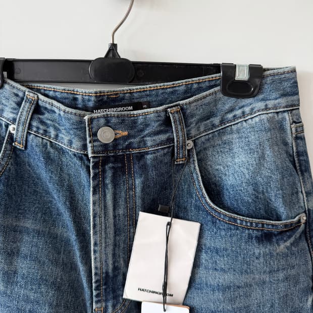 해칭룸 밑단 스냅 청바지 (새제품)