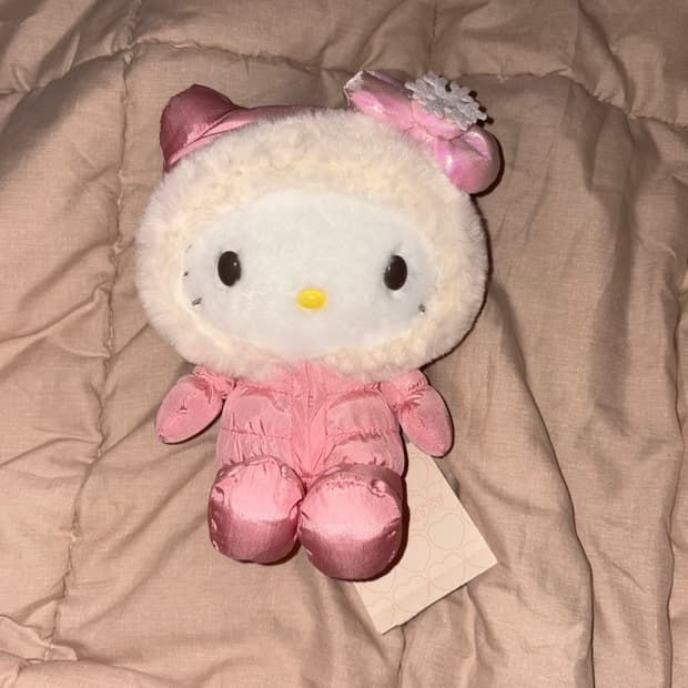 산리오 헬로키티 후와푸쿠 패딩 누이 인형