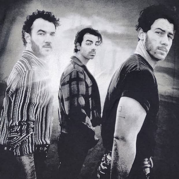 Jonas Brothers 2023 밴드 투어 티셔츠 S