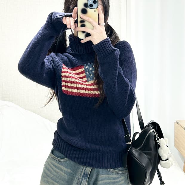 폴로 성조기 터틀넥 니트