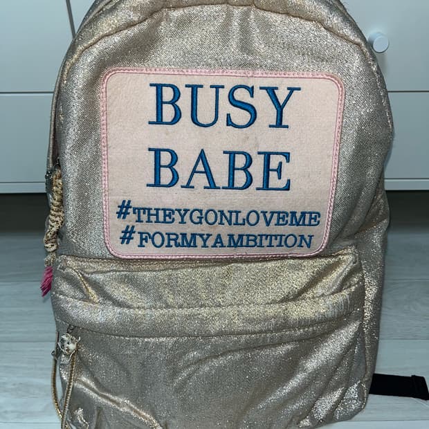 앙트레브 백팩🩷