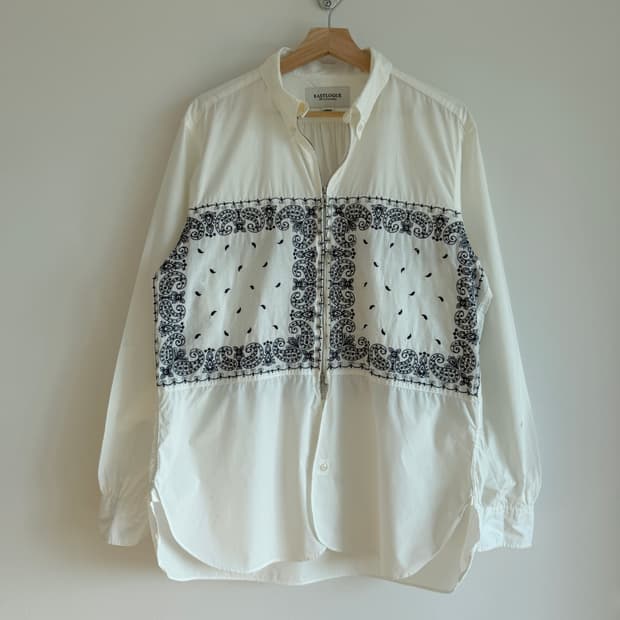 이스트로그(EASTLOGUE) 페이즐리 자수 셔츠