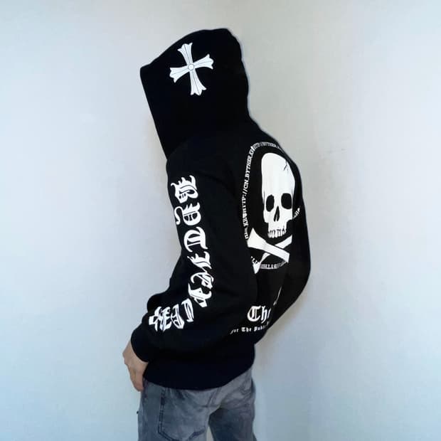 Skull punk cross detail hood