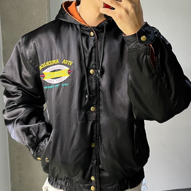 매네버 90's 리버시블 새틴 자켓