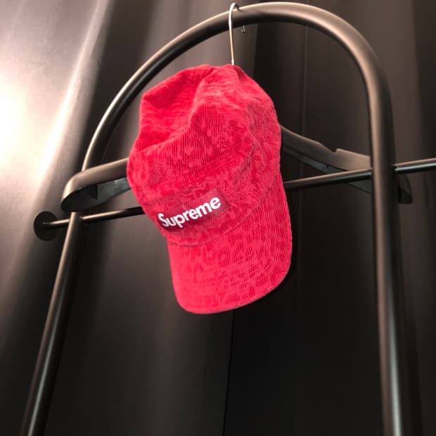 슈프림 레오파드 코듀로이 캡프캡 레드 23FW