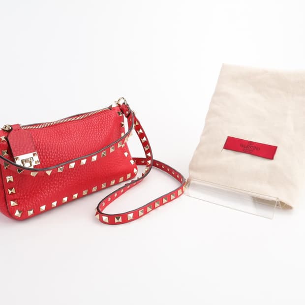 발렌티노 가라바니 락스터드 미니 크로스바디 백 레드