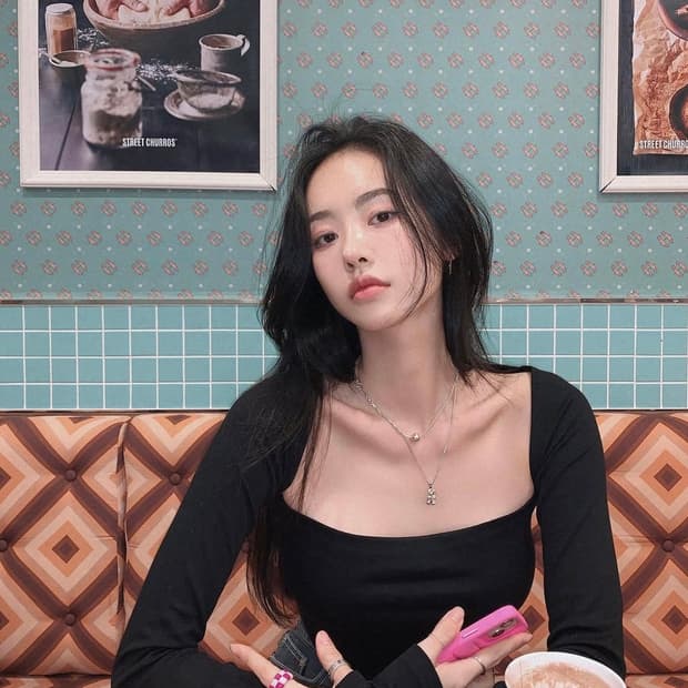 페일제이드 딥 스퀘어넥 티 블랙,네이비,화이트