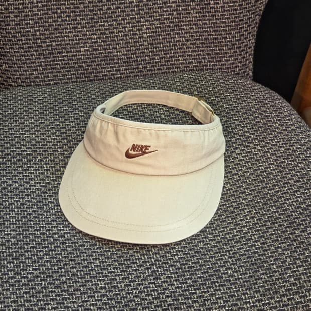 나이키  썬캡 모자