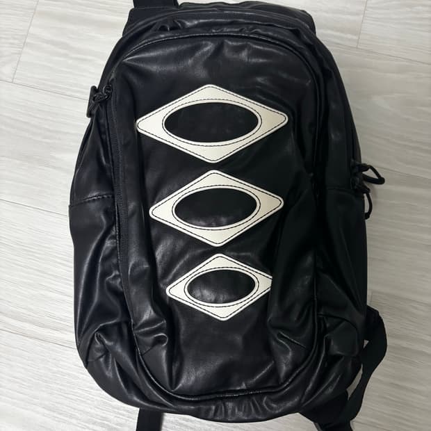 미스치프 레더 백팩