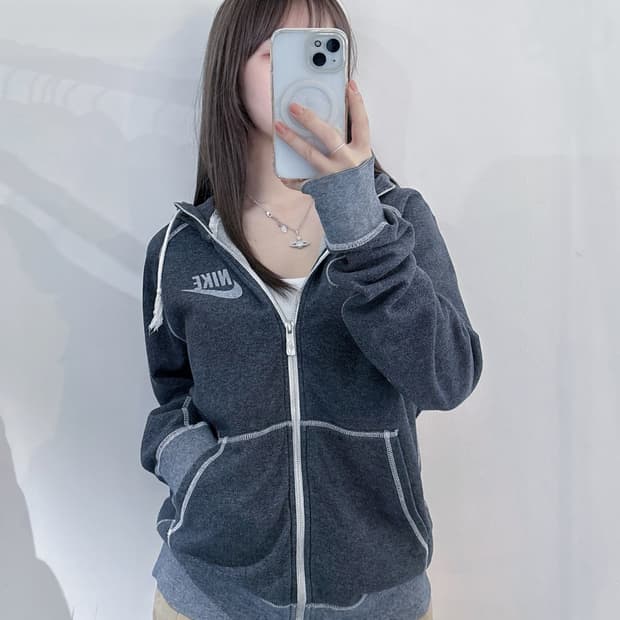 나이키 스티치 디테일 스우시 후드집업