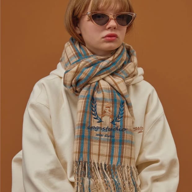 꼼파뇨 헤리티지 체크 머플러 베이지