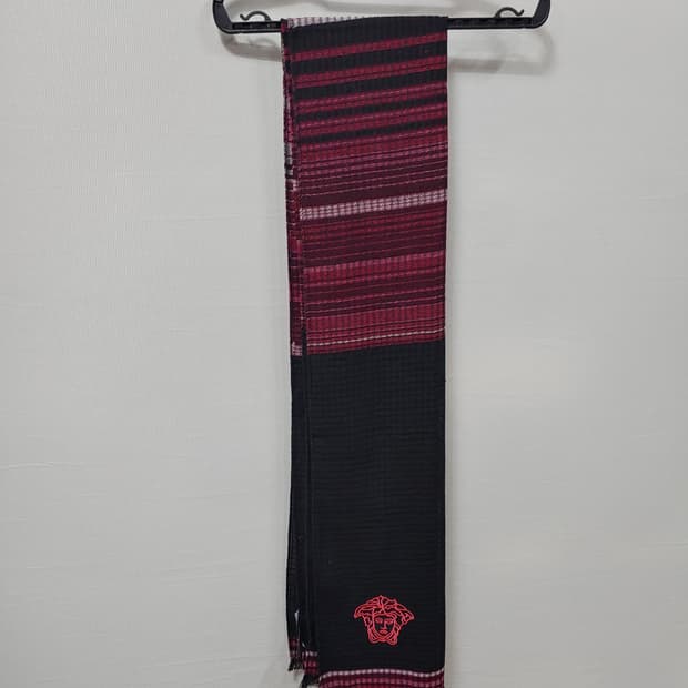 베르사체 블랙/레드 패턴 머플러 180x70cm