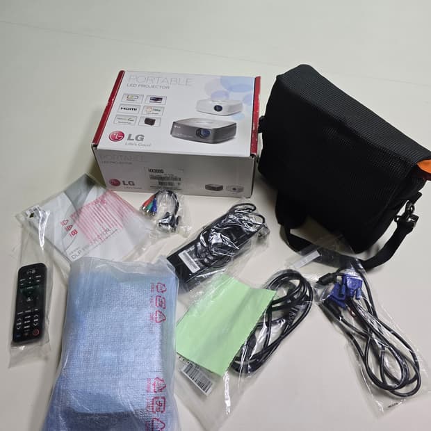 LG 미니빔 프로젝터 HX300G 풀세트 (거의 새상품급)