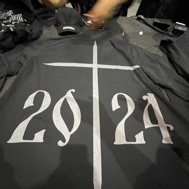 2024 donda merch 돈다 칸예
