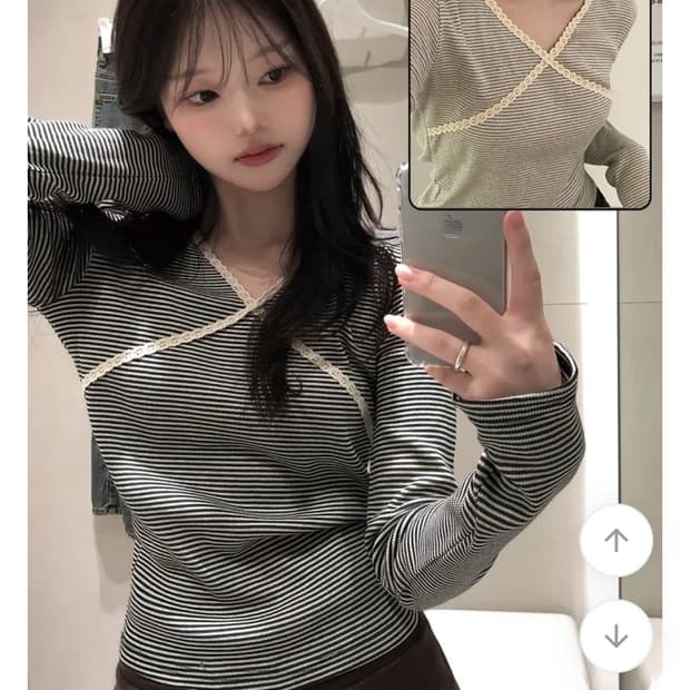 모어핏 레이스 스트라이프 브이넥 긴팔티