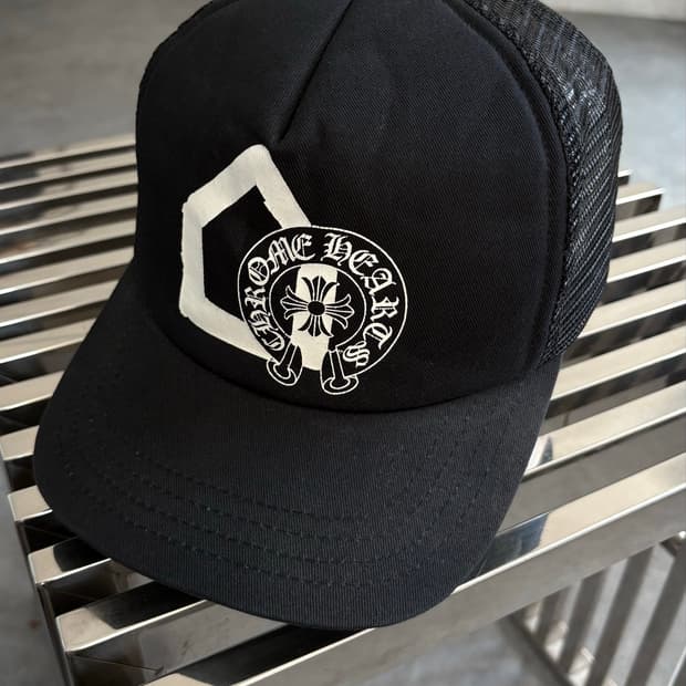 Chrome Hearts 크롬하츠 x 도버스트릿 메쉬 트러커 캡