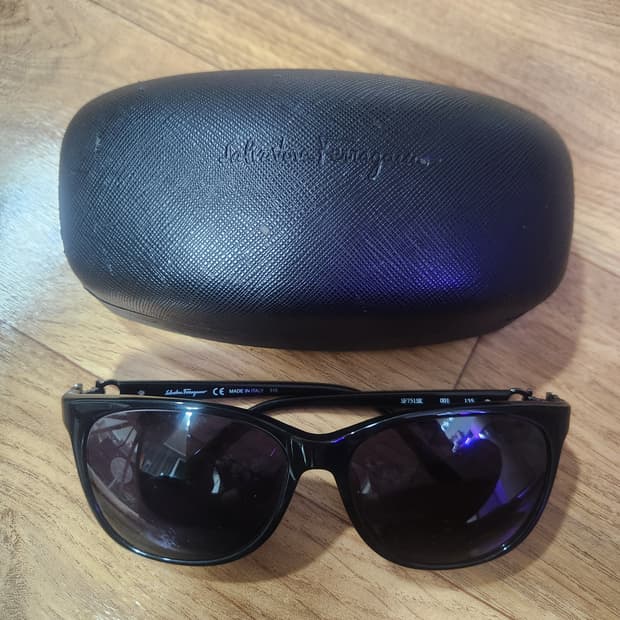 페라가모 선글라스 SF751SK 블랙