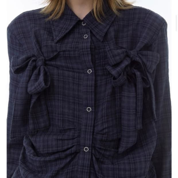 밀로우먼 리본타이셔츠 택안뗀 새상품