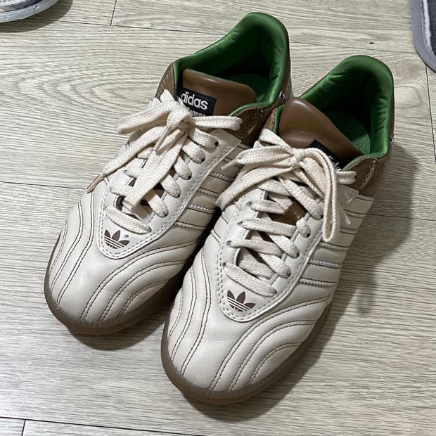 아디다스 웨일즈보너 260